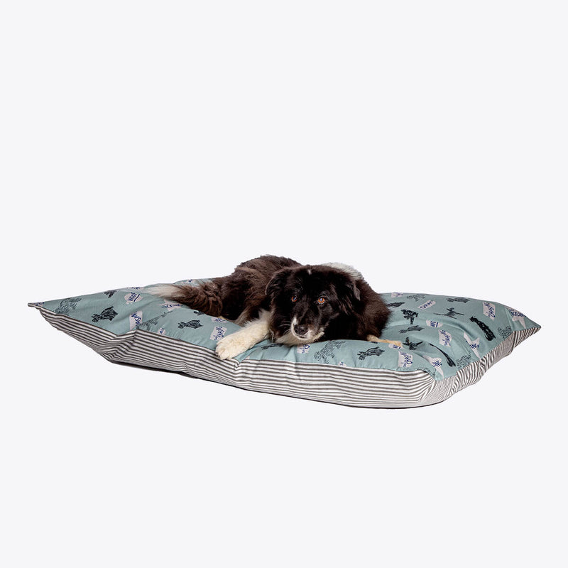 Buy Battersea Playful Dogs Duvet Dog Bed - Percys Pet Products