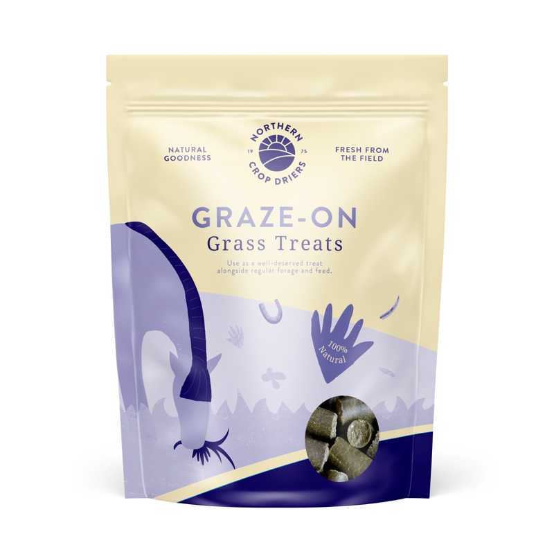 Northern Crop Driers Graze On Grass Horse Treats | Percys Pet Products