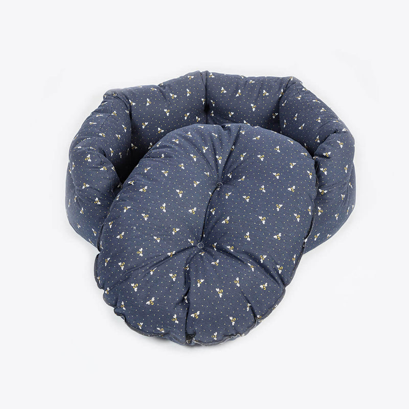 Buy FatFace Spotty Bees Slumber Dog Bed - Percys Pet Products